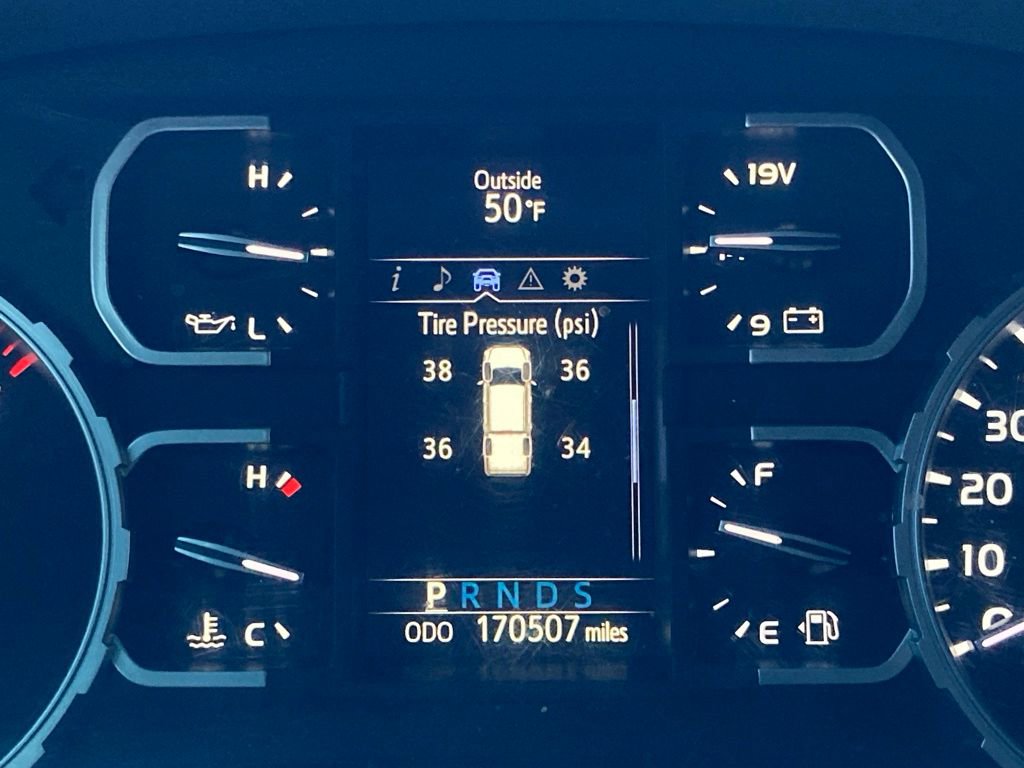 Used 2021 Toyota Tundra SR5 w/ Trail Edition image 16