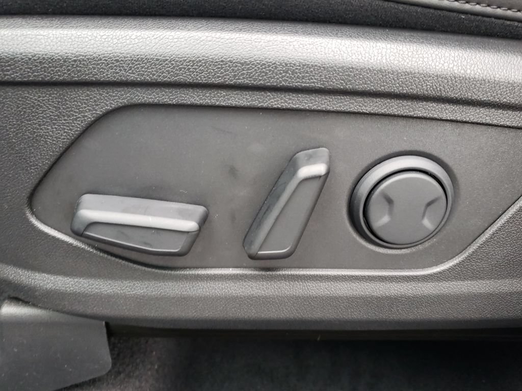 New 2026 Kia Sorento S FWD image 15