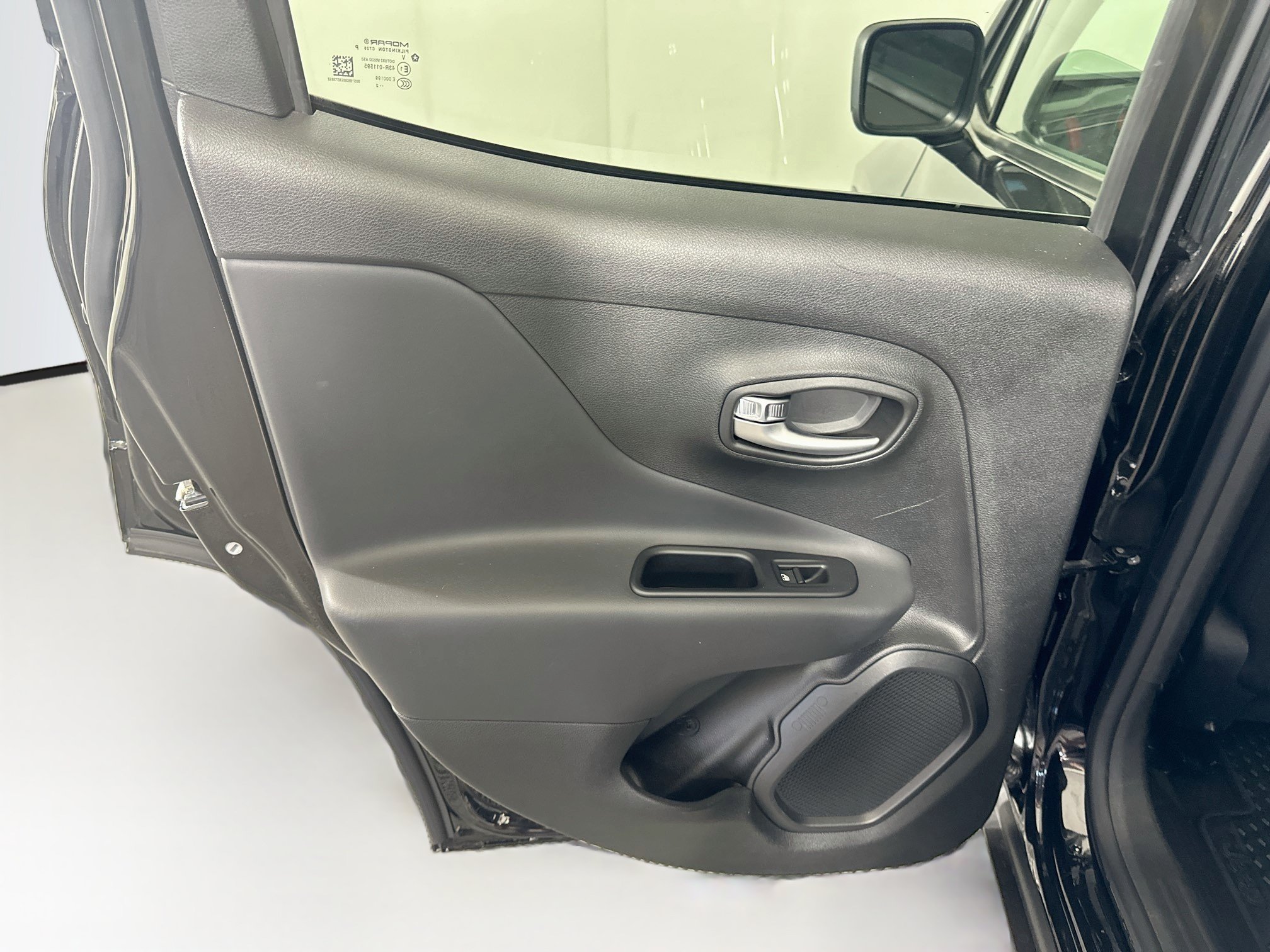 Used 2022 Jeep Renegade Latitude AWD/4WD image 26