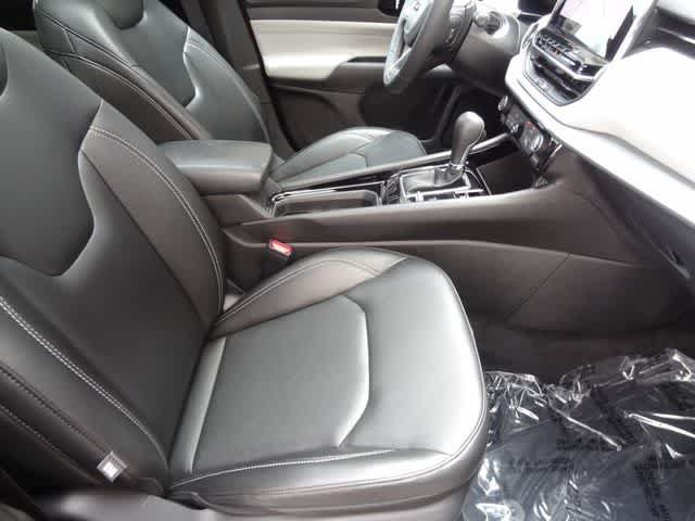 Used 2026 Jeep Compass Limited w/ Sun, Sound & Navigation Group AWD/4WD image 14
