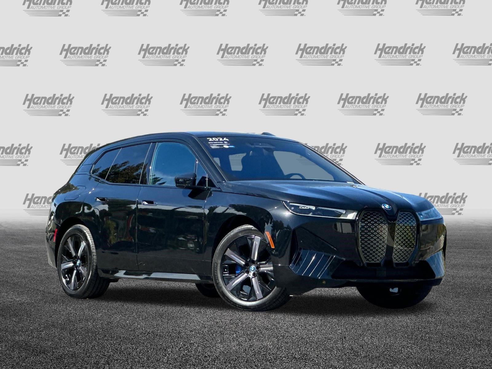 Certified 2024 BMW iX xDrive50 w/ Premium Package AWD/4WD image 2