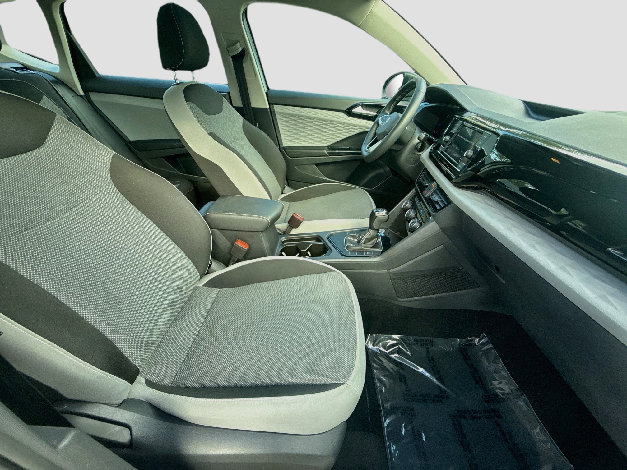 Certified 2023 Volkswagen Taos S FWD image 30