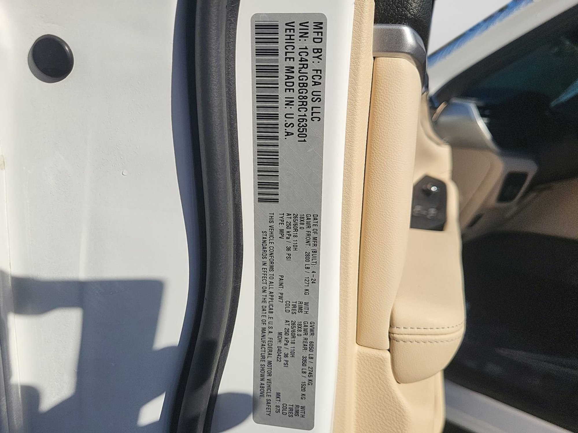 Used 2024 Jeep Grand Cherokee Limited image 34