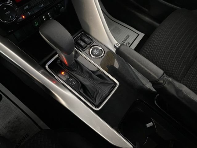 Used 2023 Mitsubishi Eclipse Cross LE AWD/4WD image 19