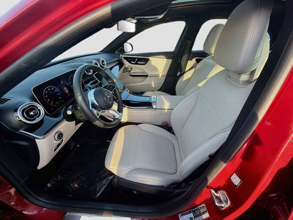 Used 2025 Mercedes-Benz C 300 4MATIC Sedan image 20