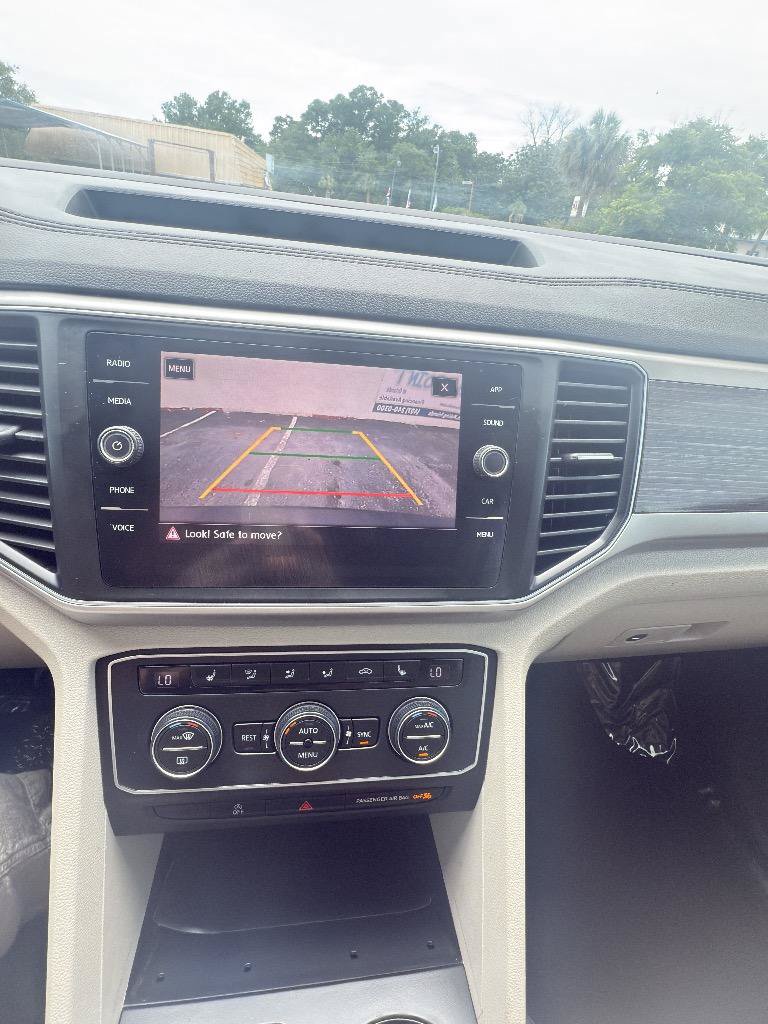 Used 2019 Volkswagen Atlas SE w/ Towing Package FWD image 11