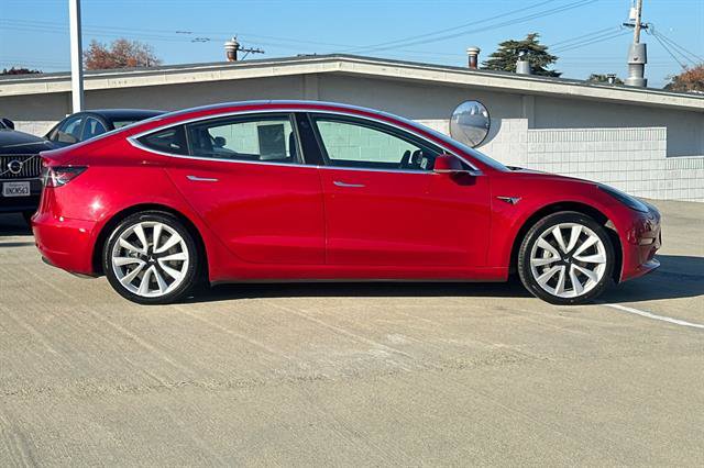 Used 2017 Tesla Model 3 Long Range image 2