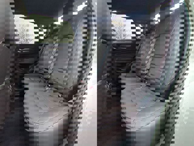 New 2025 MAZDA CX-5 Signature image 31