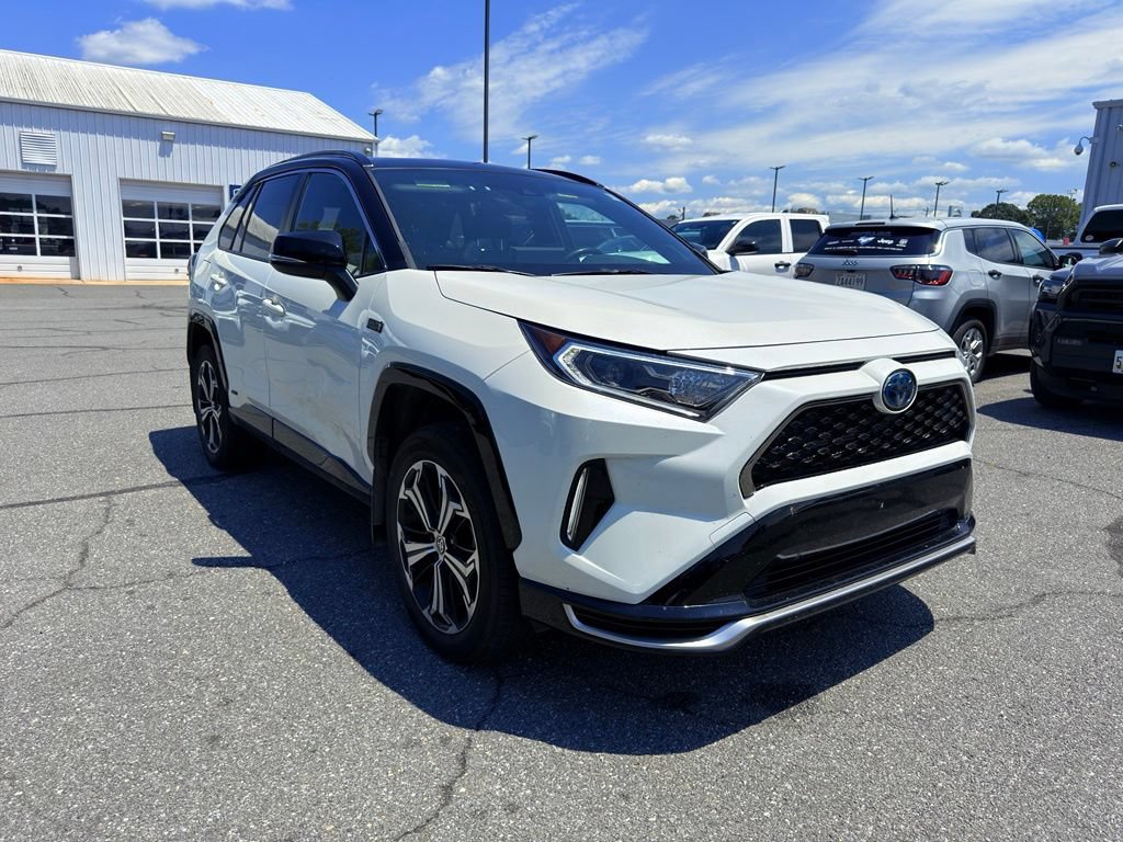 Used 2021 Toyota RAV4 XSE w/ Weather Package AWD/4WD image 7