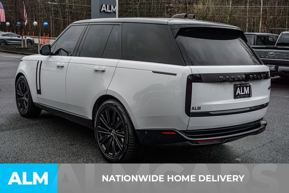 Used 2023 Land Rover Range Rover SE image 4