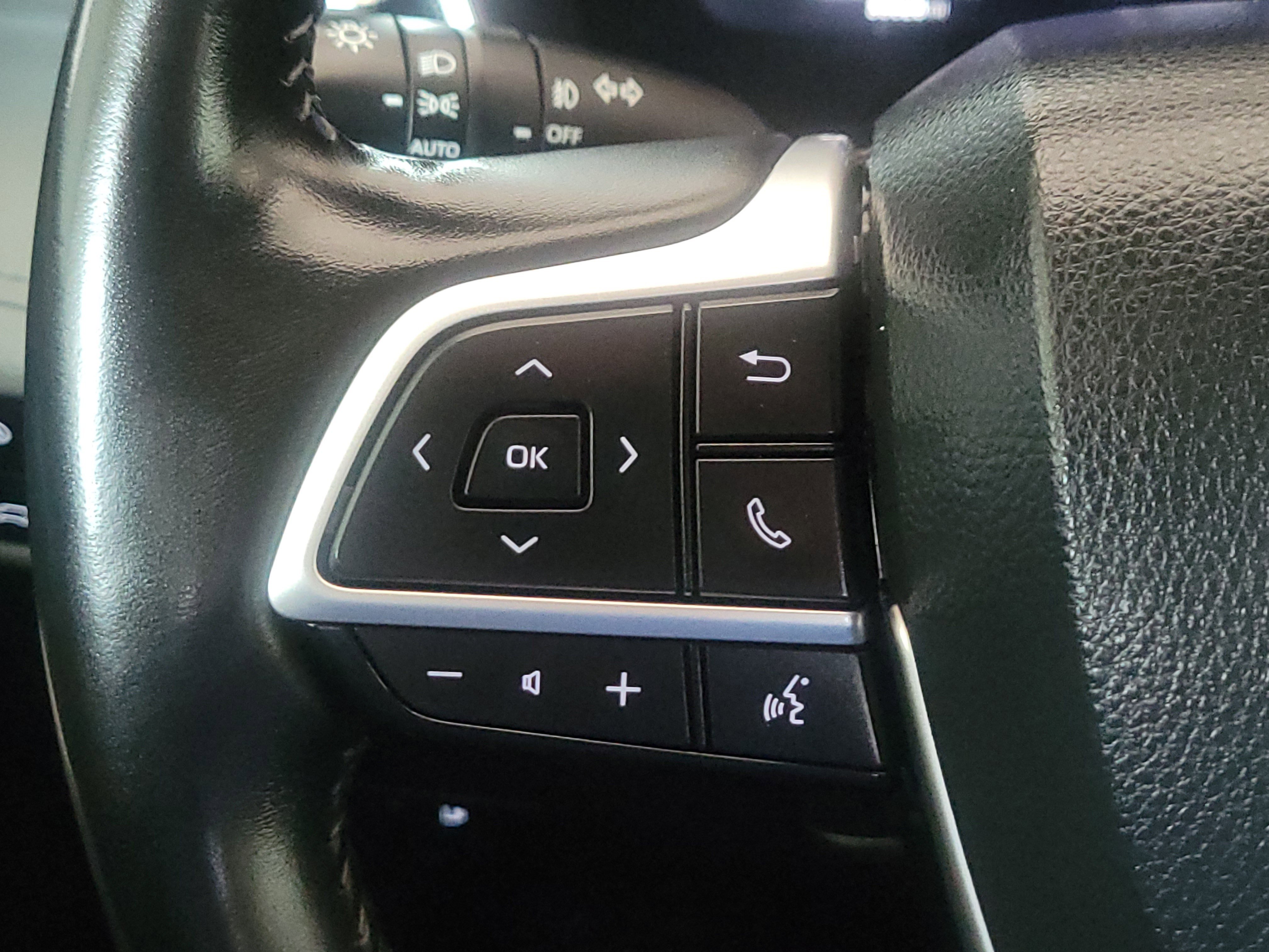 Used 2023 Toyota Highlander Limited image 26