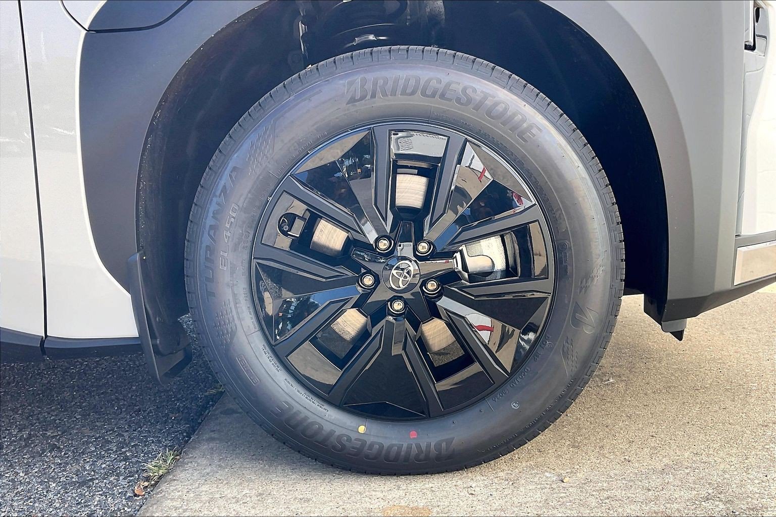 New 2027 Toyota bZ Woodland AWD/4WD image 15