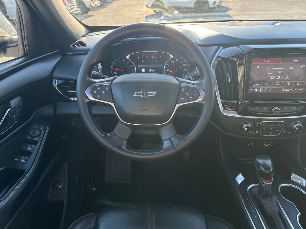 Used 2022 Chevrolet Traverse RS image 14