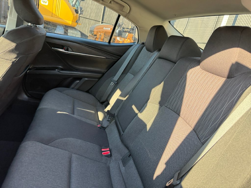 Used 2026 Toyota Camry LE AWD/4WD image 25