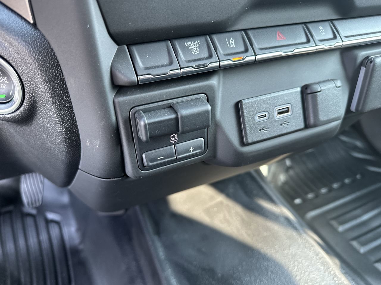New 2025 GMC Sierra 3500 Pro w/ Convenience Package image 19