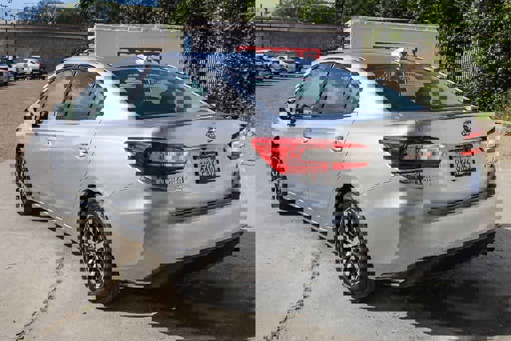 Used 2019 Subaru Impreza 2.0i Premium w/ Eyesight & BSD/Rcta & SRF image 7