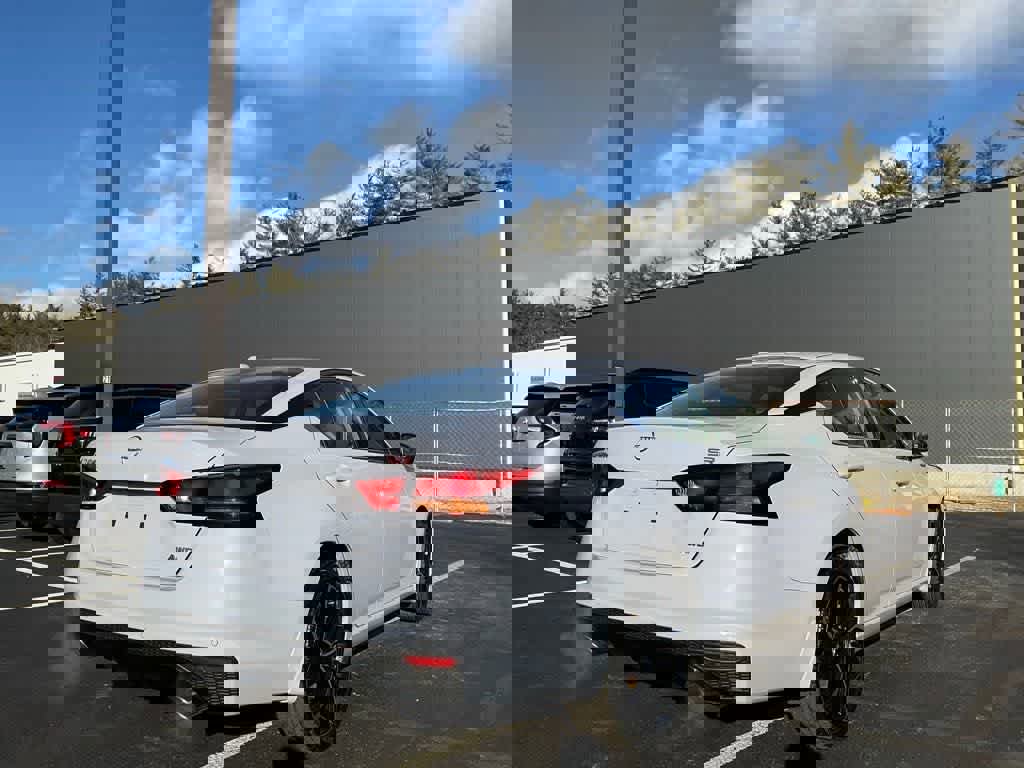 New 2025 Nissan Altima 2.5 SR w/ SR Premium Package image 4