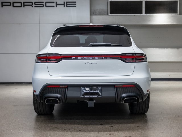 New 2026 Porsche Macan image 16