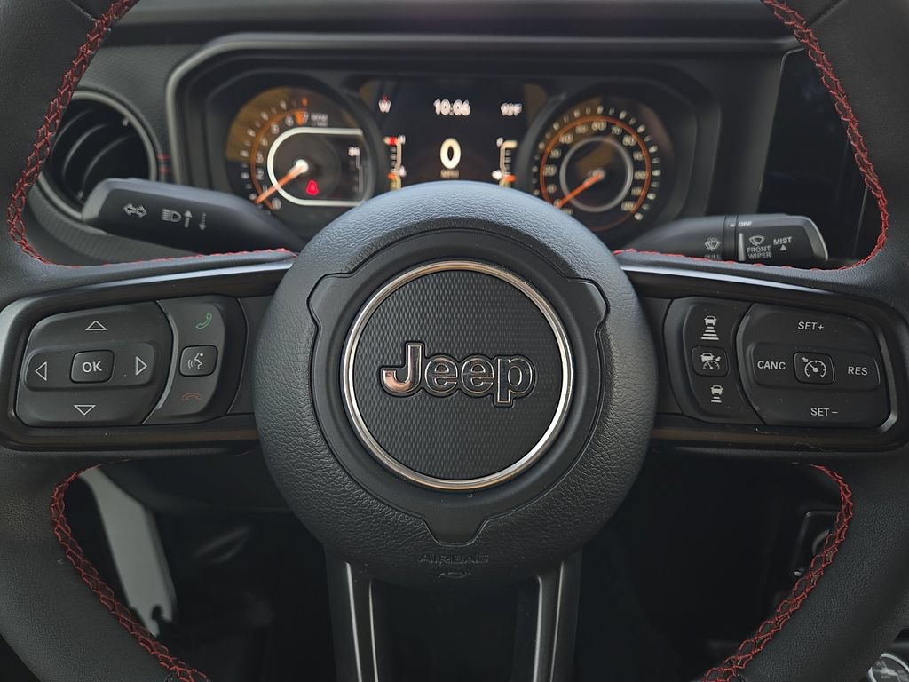 Used 2024 Jeep Gladiator Rubicon AWD/4WD image 19