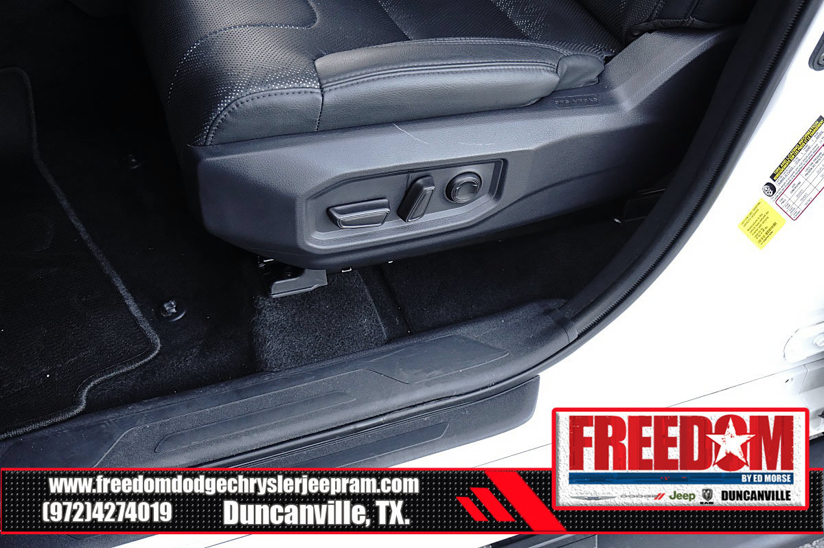 Used 2024 Toyota Tundra Limited w/ Power Package AWD/4WD image 34