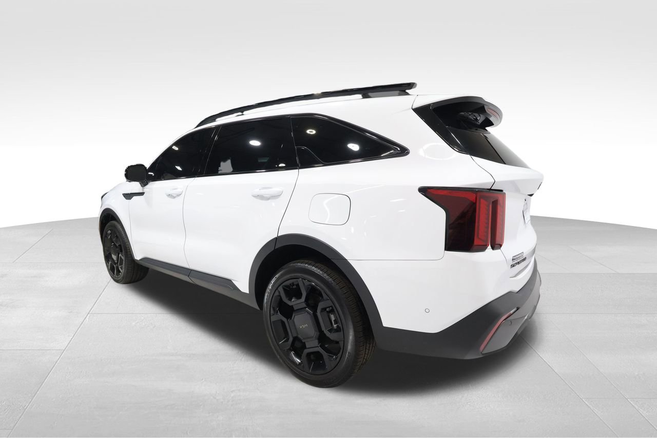 Used 2025 Kia Sorento SX image 2
