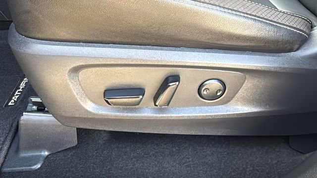 Used 2024 Nissan Pathfinder SL image 30