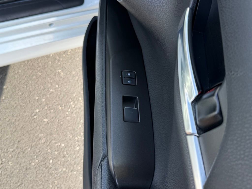 Used 2023 Toyota Camry XLE image 24