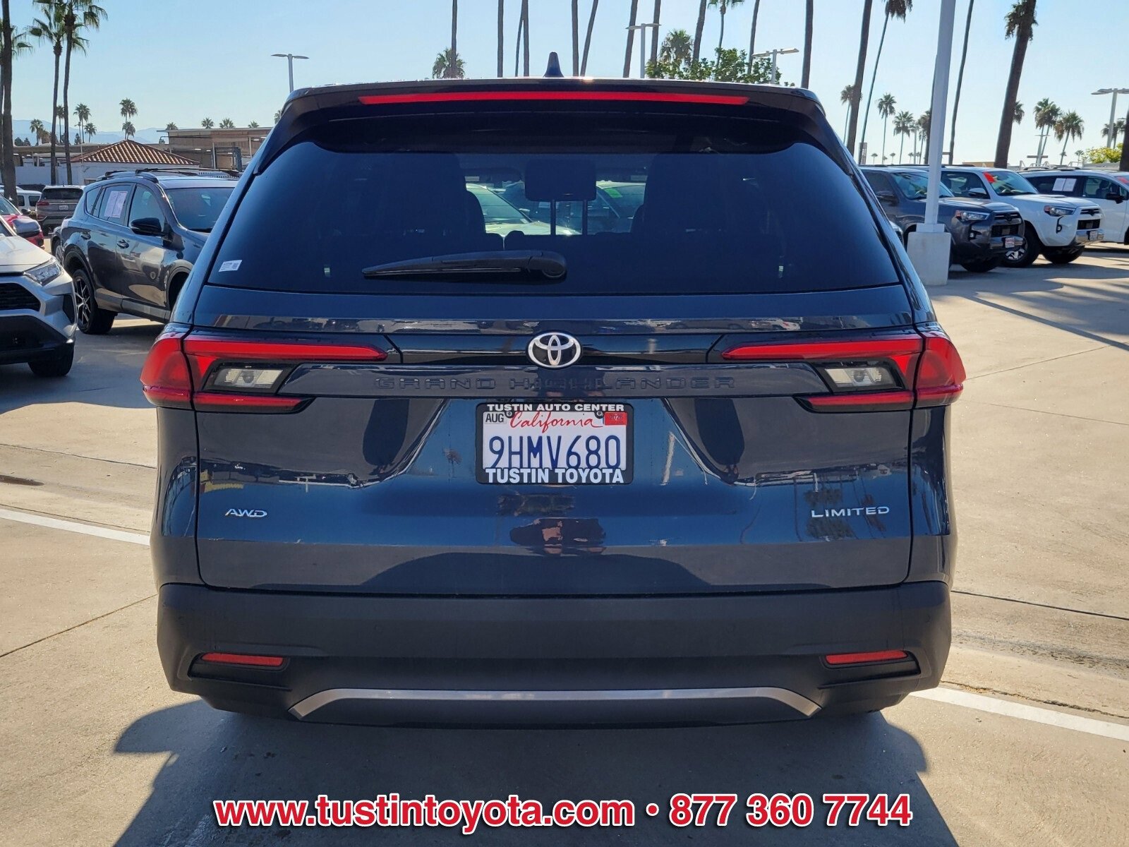 Used 2024 Toyota Grand Highlander Limited image 10