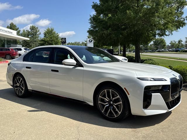 Used 2025 BMW 740i xDrive AWD/4WD image 6