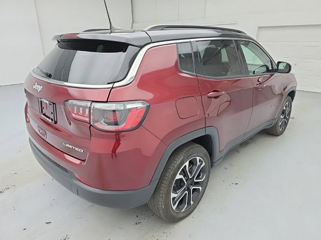 Used 2022 Jeep Compass Limited AWD/4WD image 12
