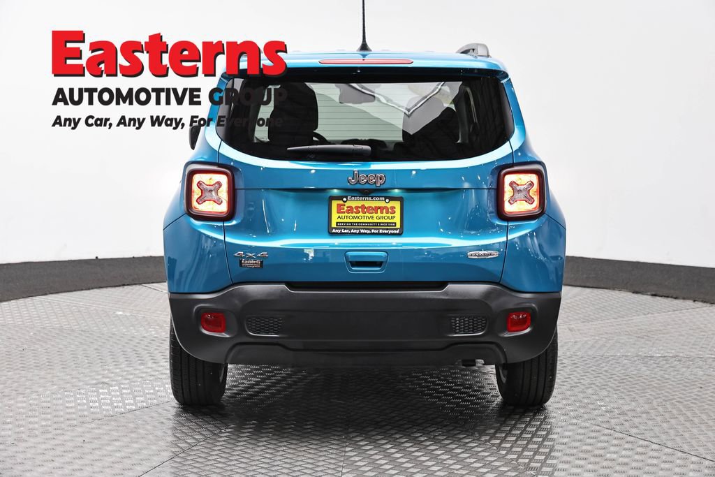 Used 2022 Jeep Renegade Latitude w/ Convenience Group AWD/4WD image 6