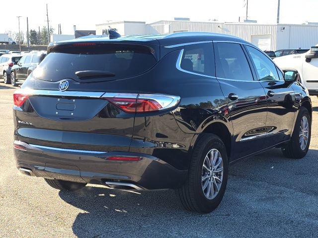 Used 2023 Buick Enclave Essence image 5