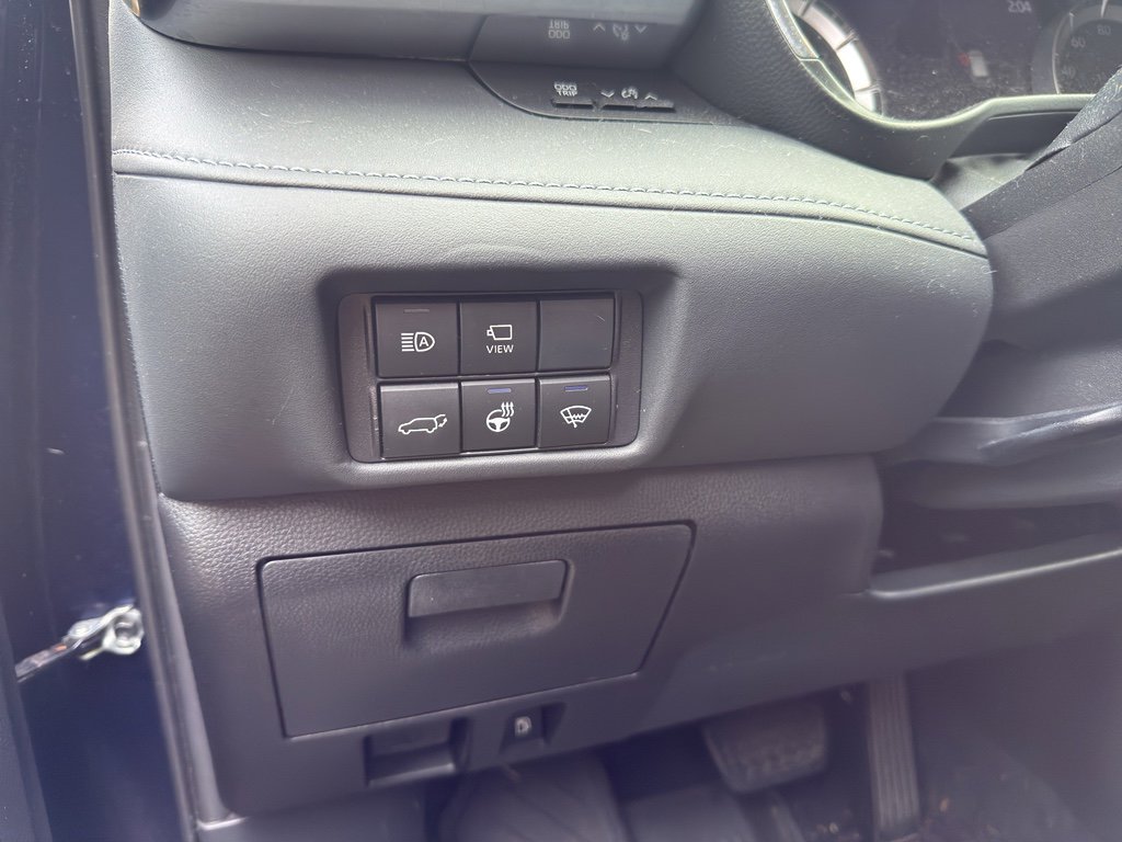 Used 2022 Toyota Highlander Platinum image 10