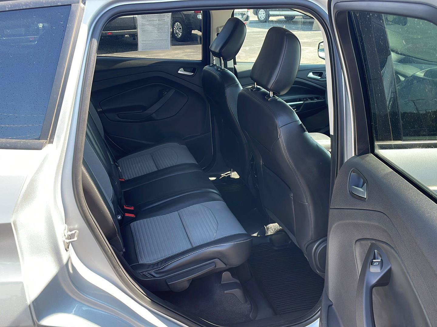 Used 2019 Ford Escape SE AWD/4WD image 25