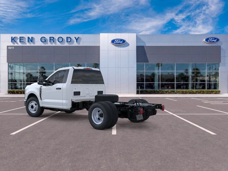 New 2026 Ford F350 XL w/ XL Chrome Package RWD image 4