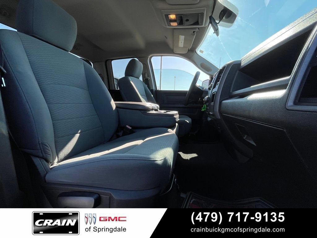 Used 2018 RAM 1500 Express w/ Express Value Package AWD/4WD image 29