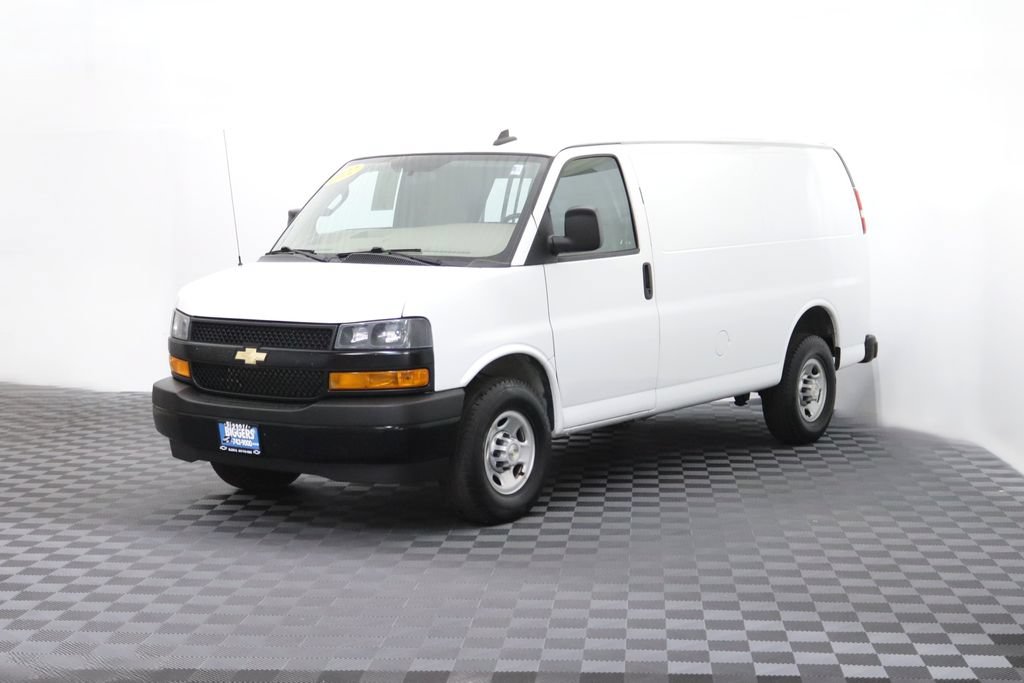 Used 2022 Chevrolet Express 2500 w/ Safety Package RWD image 3