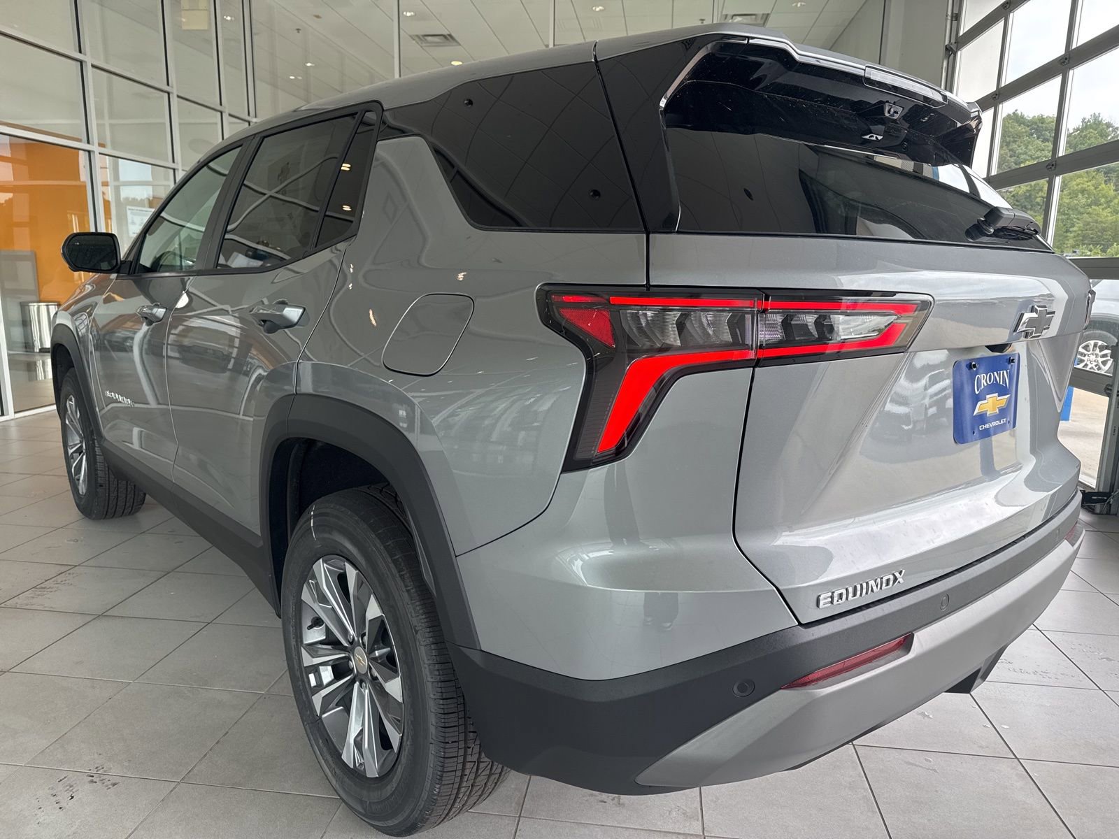 New 2026 Chevrolet Equinox LT w/ Convenience Package II image 4