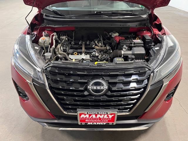 Used 2023 Nissan Kicks SR w/ SR Premium Package image 9