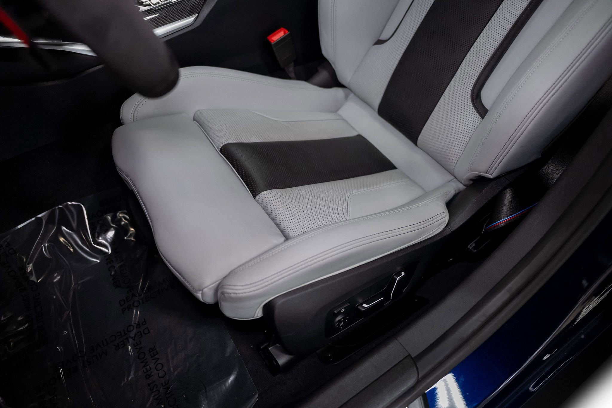 Used 2025 BMW M3 Competition w/ Executive Package image 34