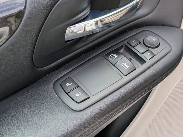 Used 2016 Dodge Grand Caravan SE w/ Quick Order Package 29E SE FWD image 14