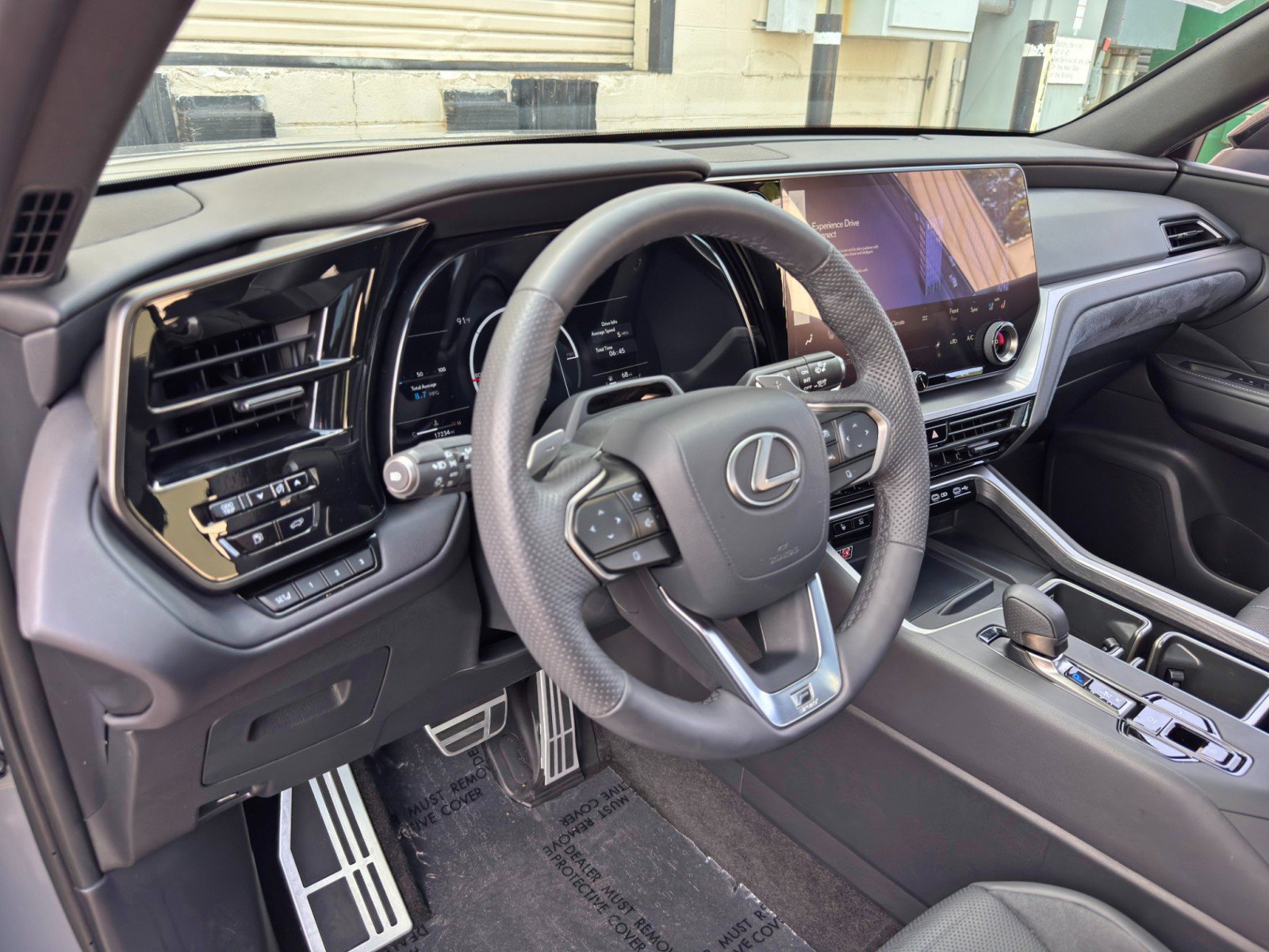 Used 2024 Lexus TX 500h AWD w/ Technology Package image 14