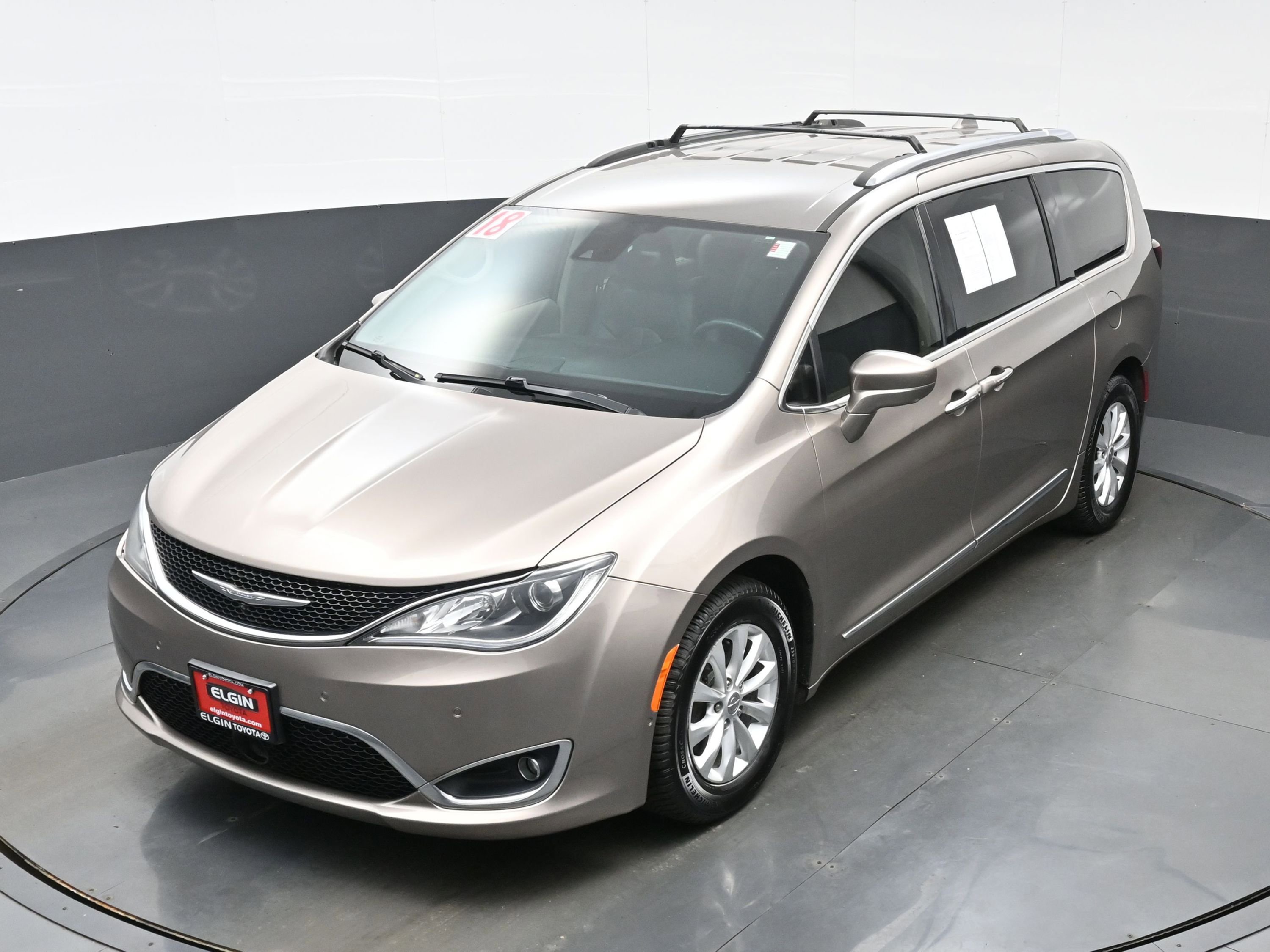 Used 2018 Chrysler Pacifica Touring-L Plus w/ Advanced Safetytec Group FWD image 37