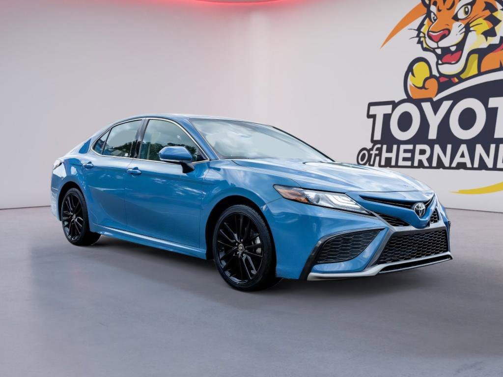 Used 2024 Toyota Camry XSE image 3