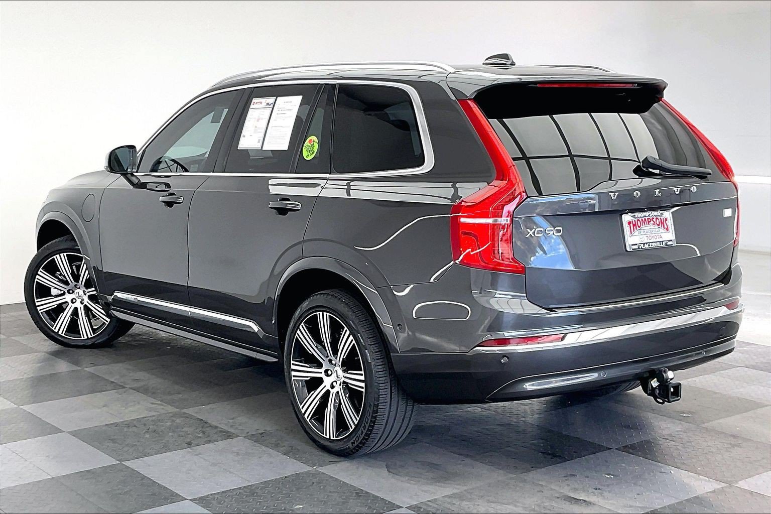 Used 2024 Volvo XC90 T8 Ultimate w/ Protection Package Premier AWD/4WD image 10