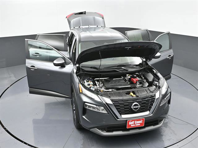 Used 2023 Nissan Rogue SV image 45