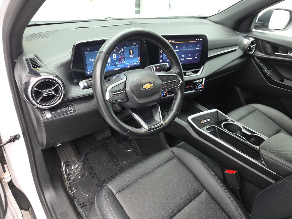 Used 2025 Chevrolet Equinox LT w/ Convenience Package II AWD/4WD image 16