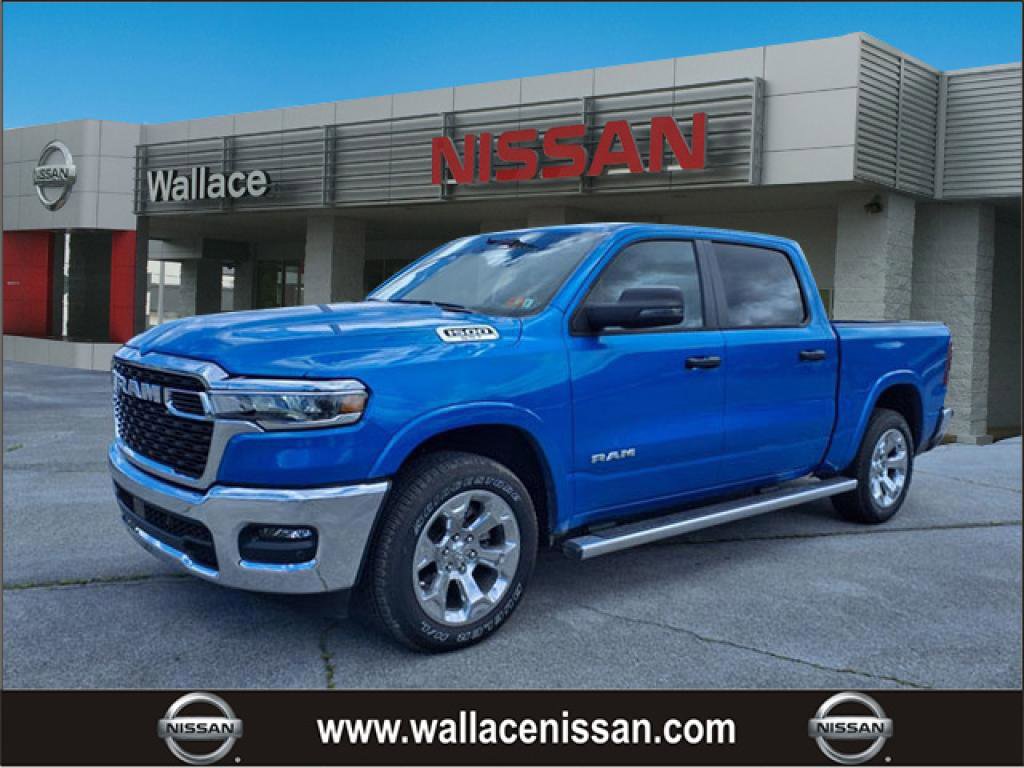Used 2025 RAM 1500 Big Horn AWD/4WD image 1