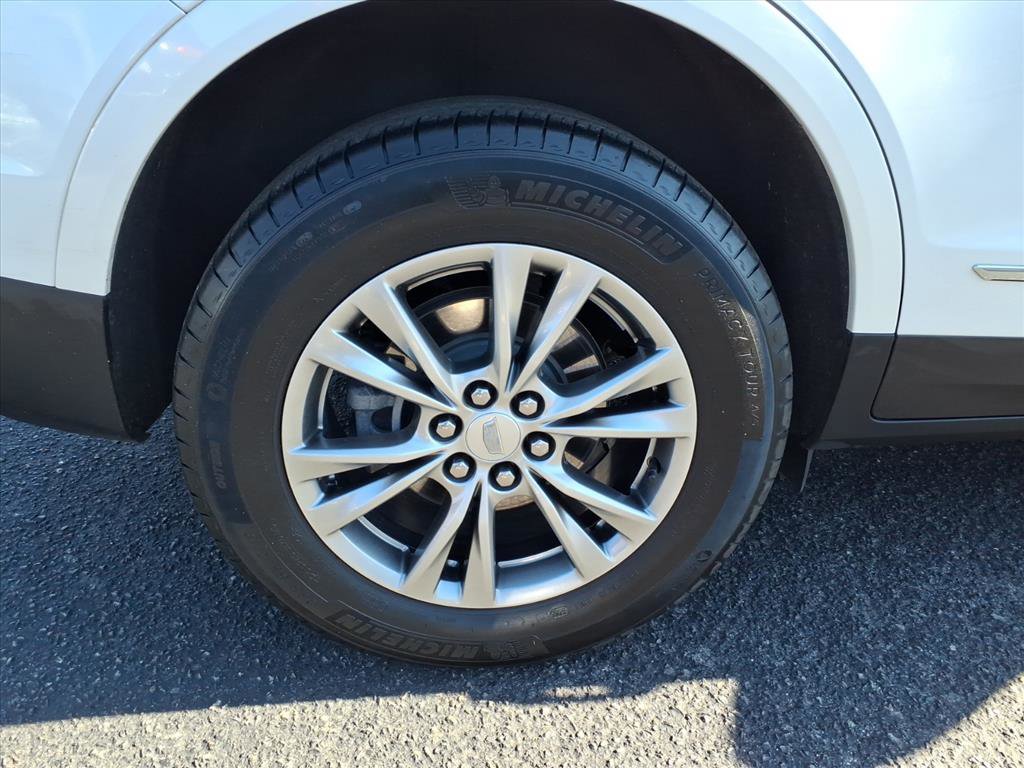 Used 2023 Cadillac XT5 Premium Luxury w/ LPO, Floor Liner Package image 7