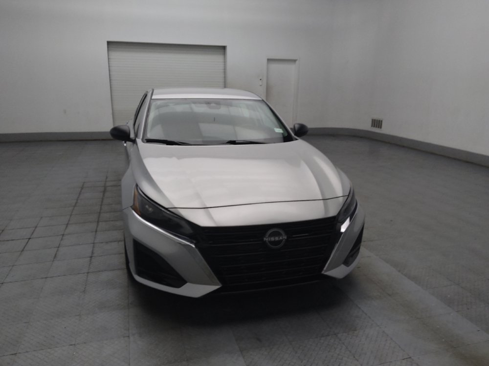 Used 2024 Nissan Altima 2.5 S FWD image 14